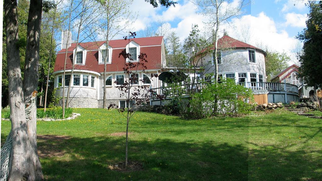 Hotel Windswept On The Trent à Campbellford Extérieur photo